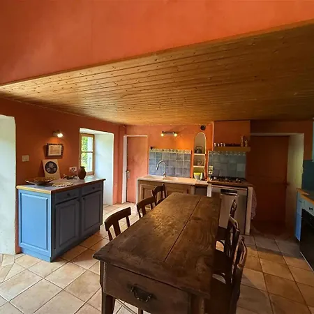 Prázdninový dům Maison En Ardeche 4 *
